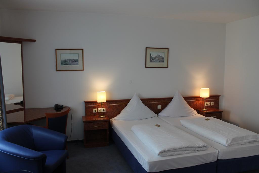 City Hotel Kassel Room photo