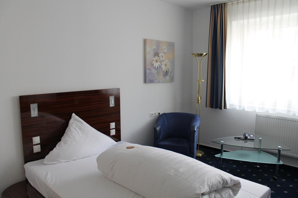 City Hotel Kassel Room photo