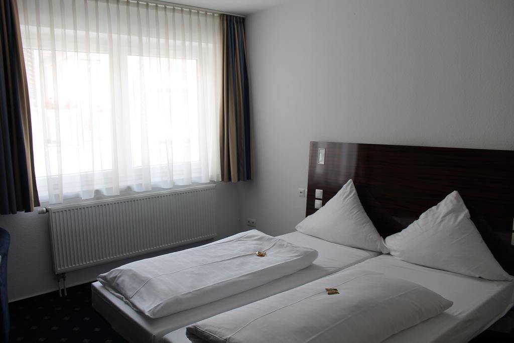 City Hotel Kassel Room photo